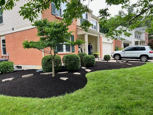 Professional yard maintenance in Middletown, OH by SRB construction and landscaping
