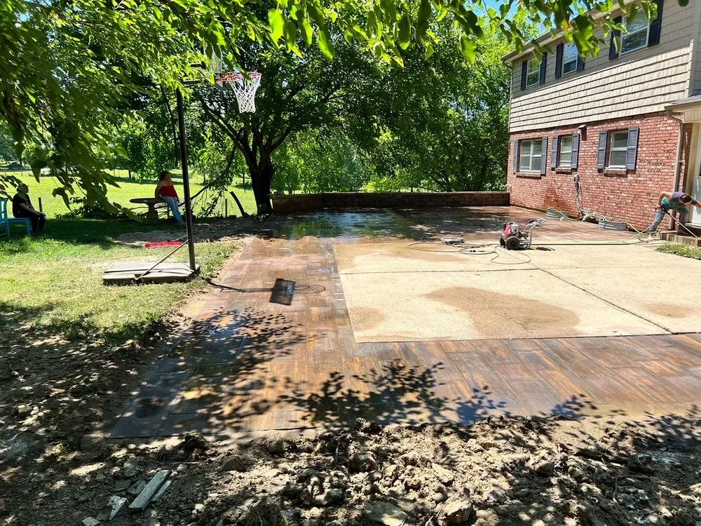 Reliable landscape design experts serving Middletown, OH - SRB construction and landscaping