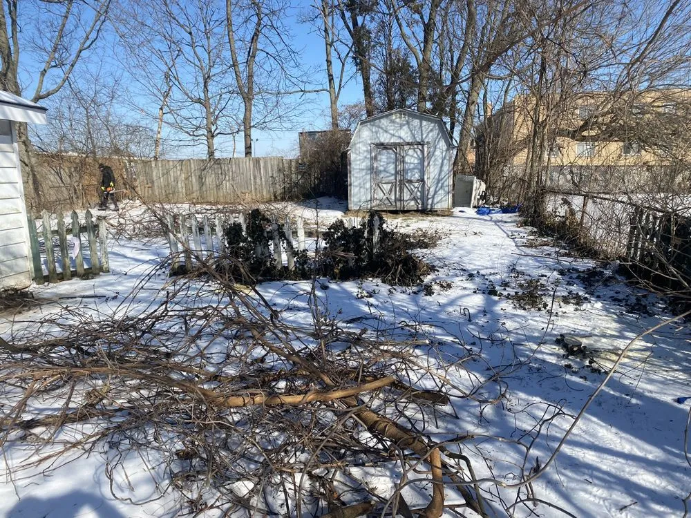 Local yard maintenance experts serving Middletown, OH - SRB construction and landscaping