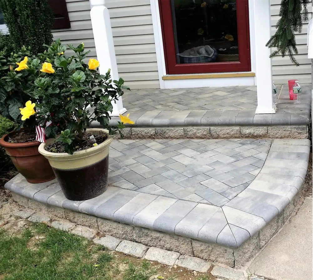 Custom residential landscaping in West Babylon, NY by SRI Landscape Design