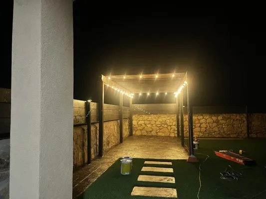 Srt Landscaping Logo