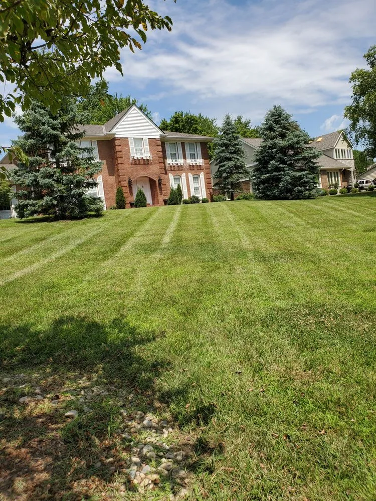 Custom residential landscaping in Cincinnati, OH - SS & P Landscaping