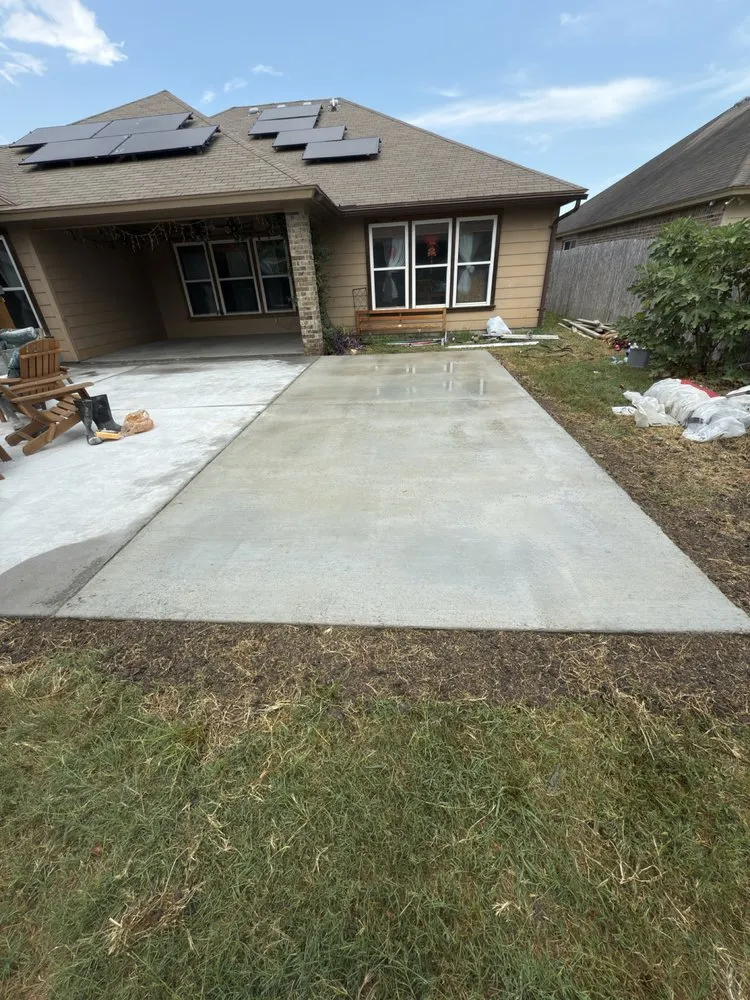 Custom yard cleanup service experts serving Corpus Christi, TX - SS Concrete & Landscaping