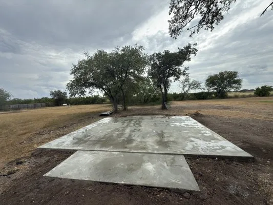 SS Concrete & Landscaping Logo