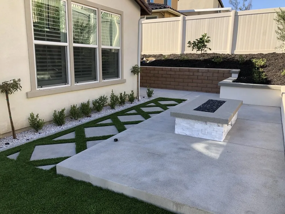 Affordable lawn mowing service experts serving Temecula, CA - S&S Dynasty