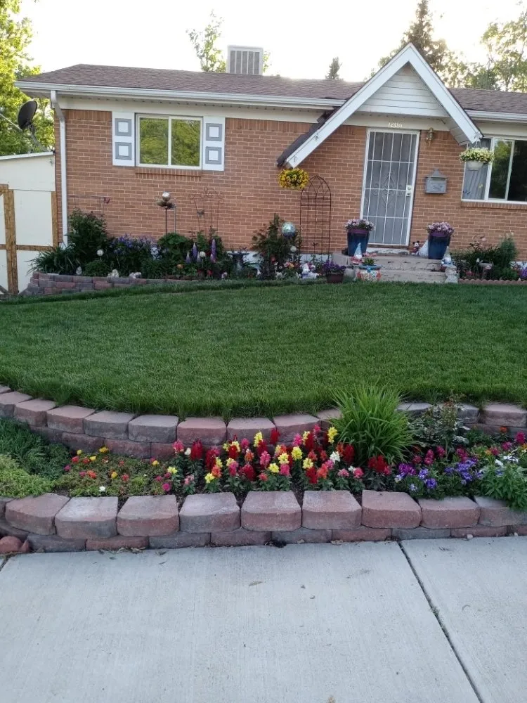 Custom residential landscaping experts serving Colorado Springs, CO - S&S Fencing& Landscaping
