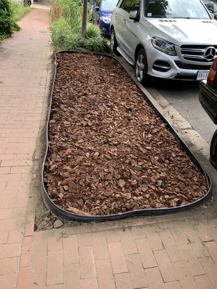 Professional landscaping services experts serving Glen Burnie, MD - S&S Hauling and Junk Removal