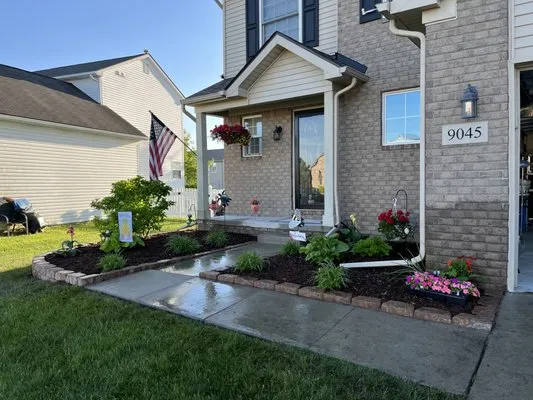 SS Landscaping & Lawn Care Logo