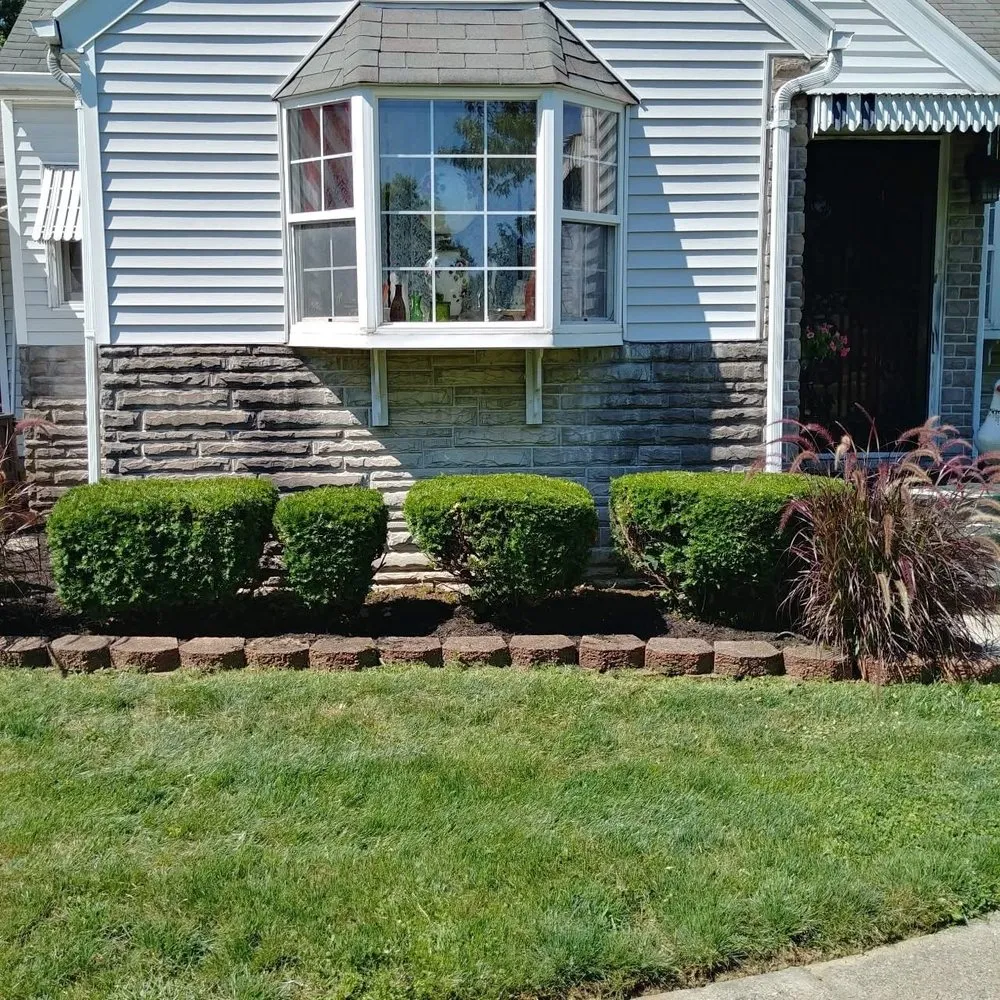 Reliable garden landscaping experts serving Dayton, OH - S&S Lawn Care & Services