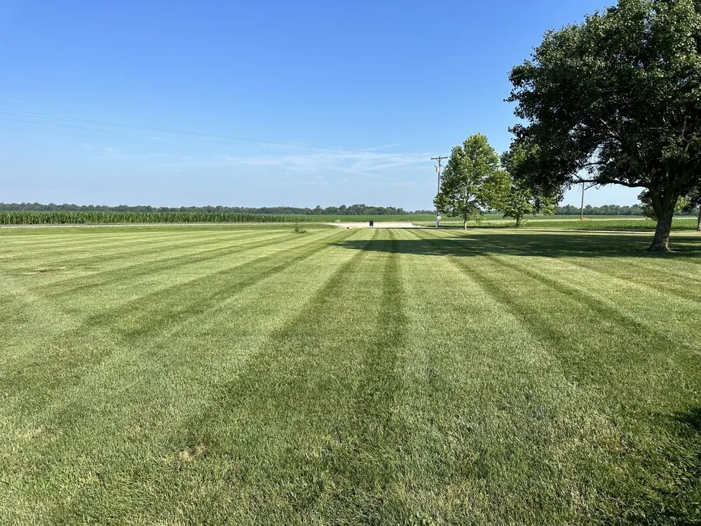 Expert yard maintenance for year-round maintenance in Toledo, IL by S&S Lawn Care