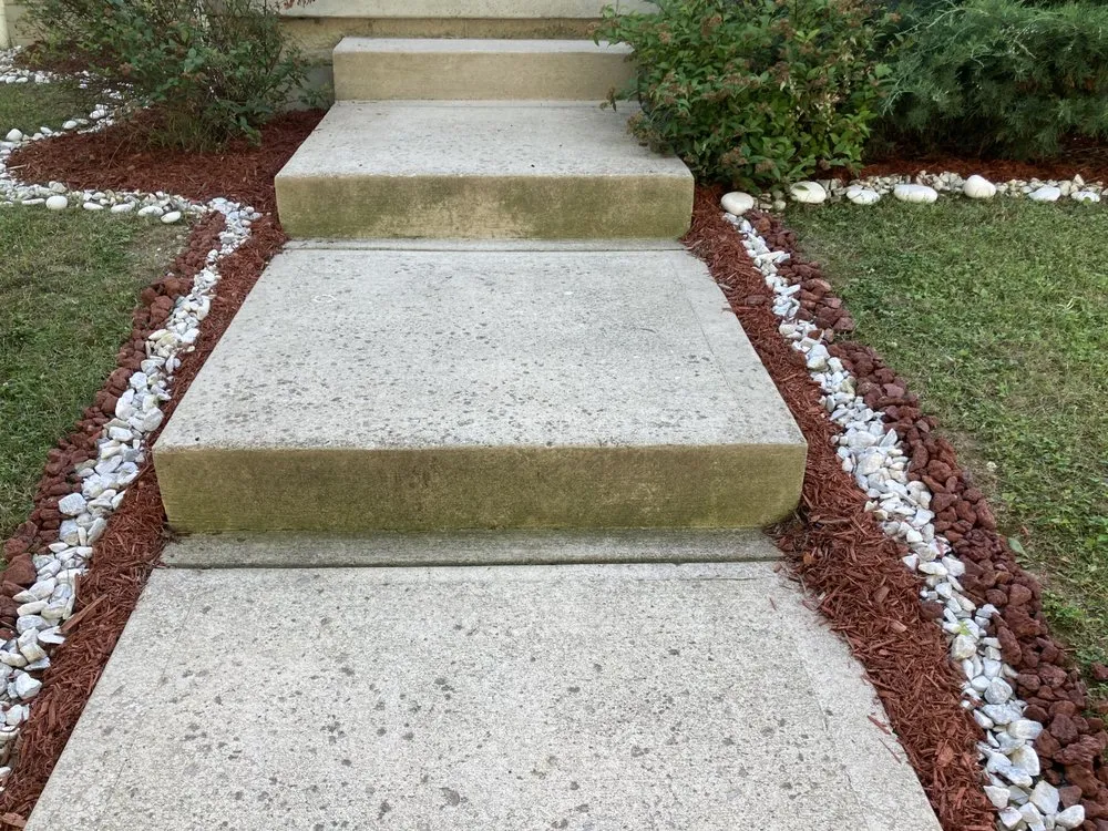 Top-rated lawn mowing service experts serving Columbus, OH - S&S Lawn Services