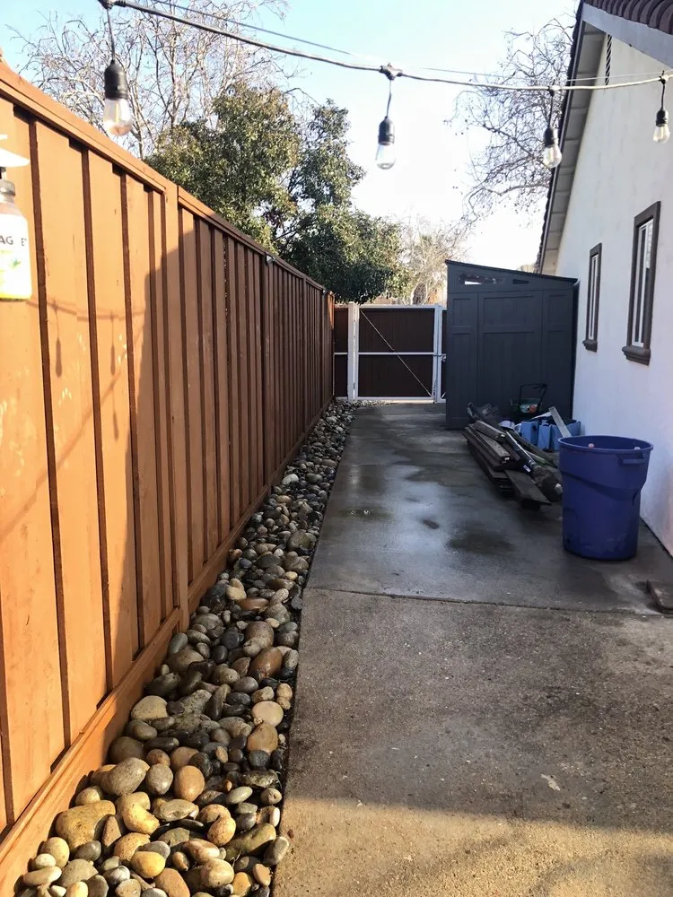 Professional outdoor landscaping in Tracy, CA - SSAW Tree & Gardening Services