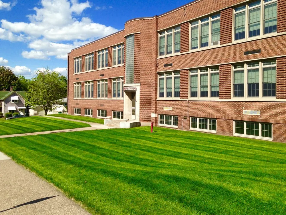 Top-rated lawn mowing service for residential properties in Stillwater, MN by St Croix Valley Lawn & Pool