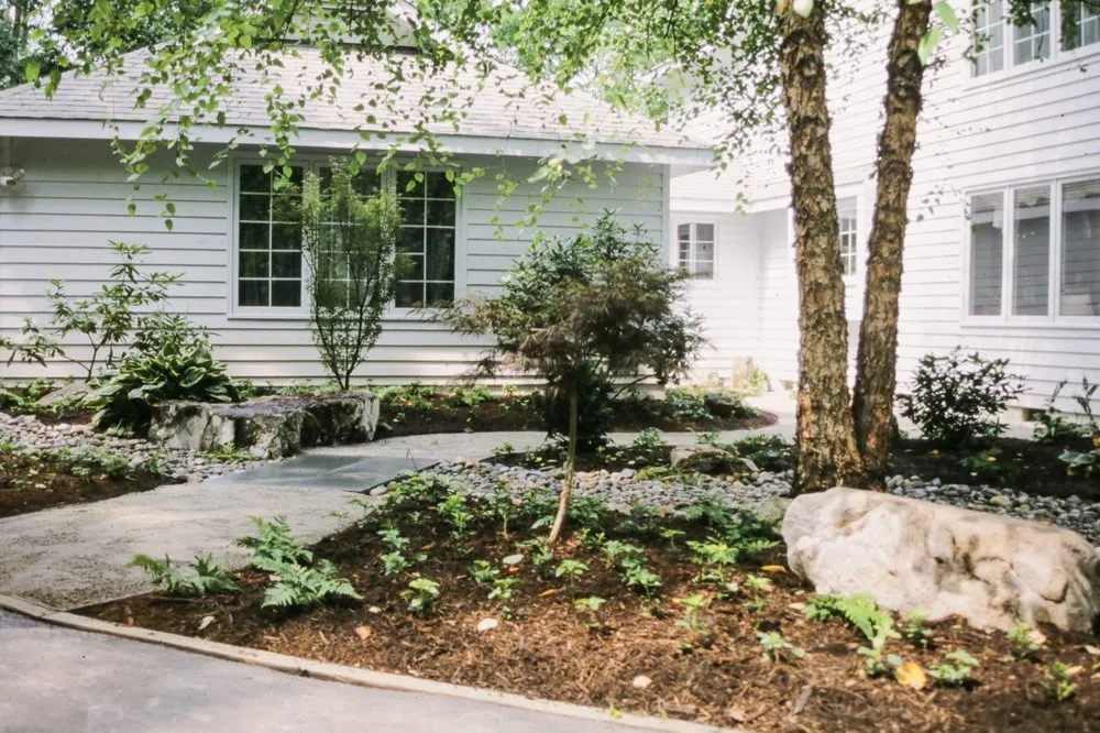 Local lawn care service experts serving Callao, VA - St. George Landscape Design