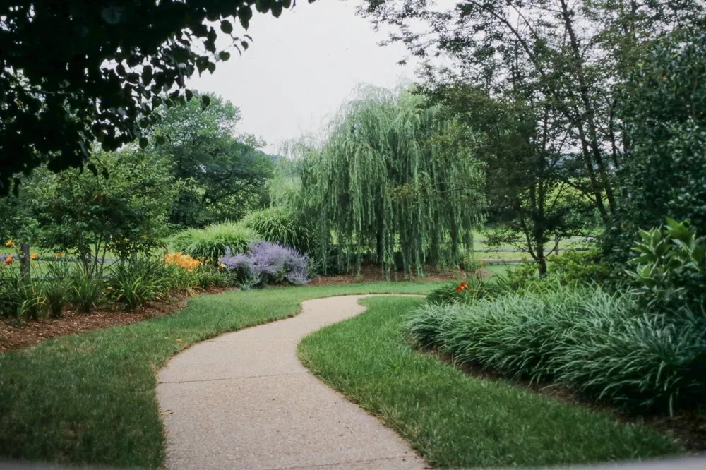 Expert lawn mowing service experts serving Callao, VA - St. George Landscape Design