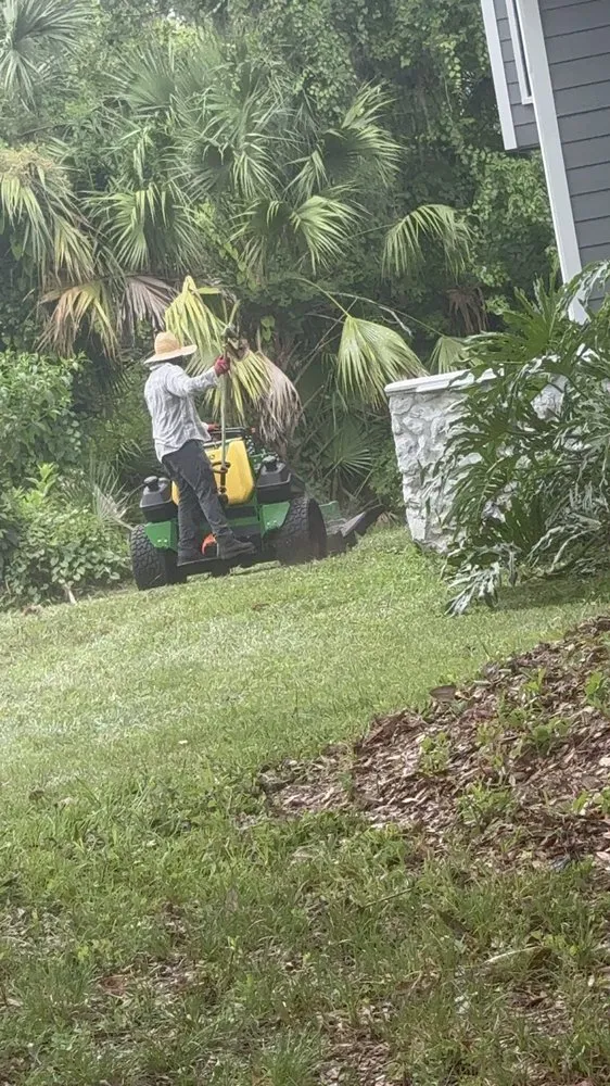 Custom lawn care service in Orlando, FL - S&T Landscaping Orishaoko’s Garden