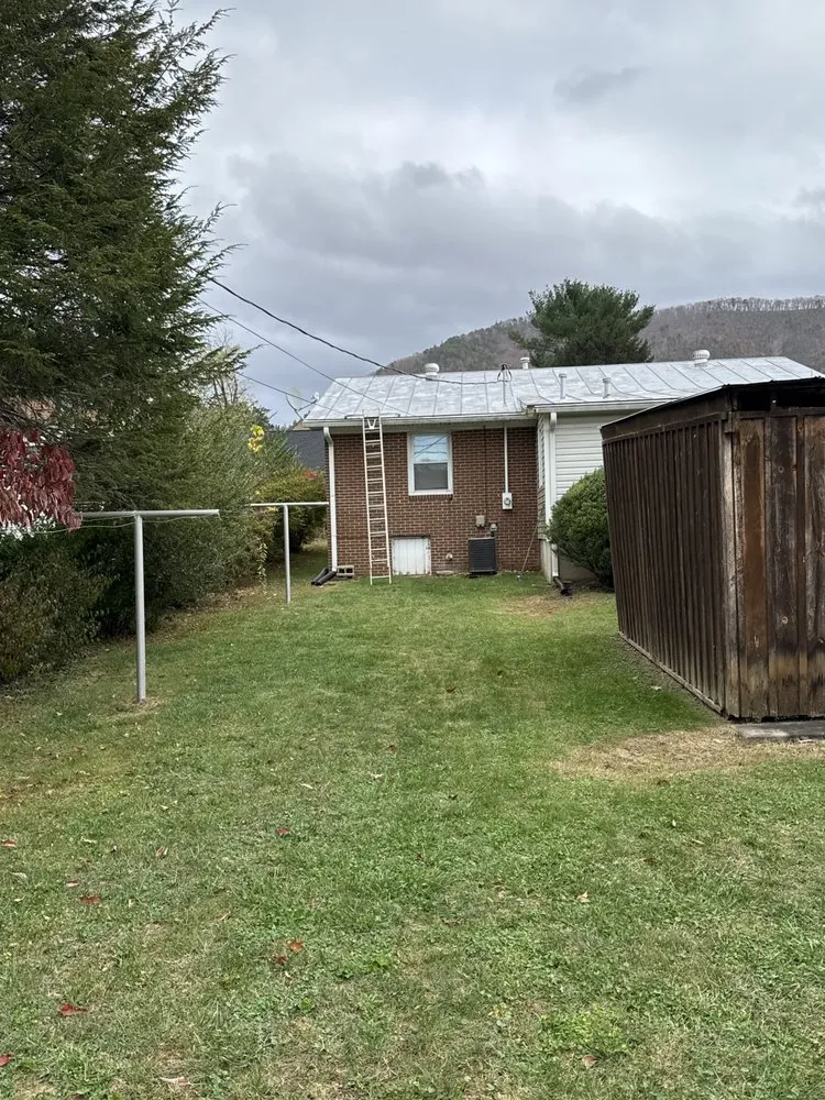 Professional outdoor landscaping in Buena Vista, VA - S&T Lawn Service