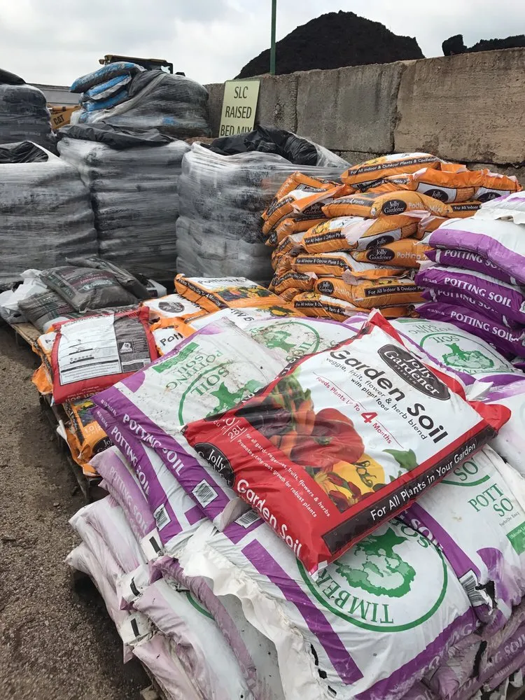 Trusted residential landscaping experts serving Valley Park, MO - St Louis Composting