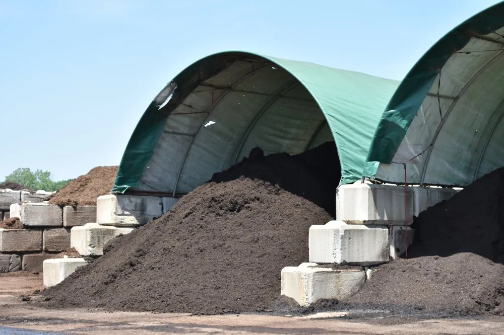 Custom landscape design in Valley Park, MO - St Louis Composting