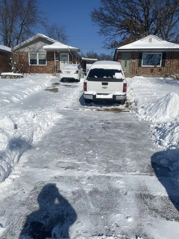 Reliable lawn care service in Hazelwood, MO by St Louis Landscape & Removals