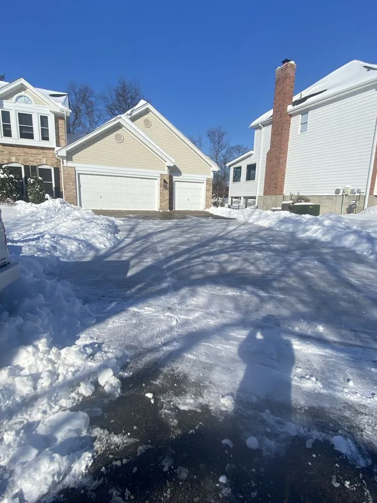 Top-rated yard maintenance with custom design in Hazelwood, MO by St Louis Landscape & Removals