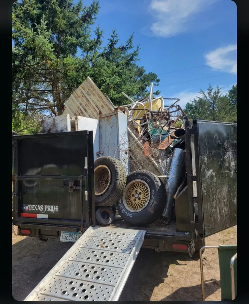 Custom lawn care service experts serving Florissant, MO - St. Louis Landscape