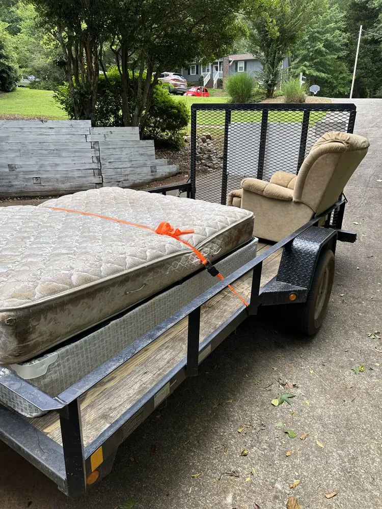 Custom lawn mowing service in Woodstock, GA - S&T Odd Job Services