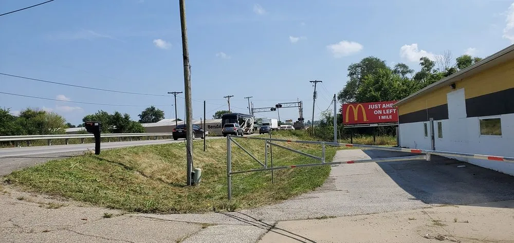 Top-rated lawn care service experts serving Martinsville, IN - S&T OutDoors Solutions