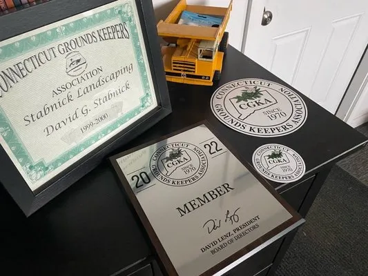 Stabnick Landscape Design Logo