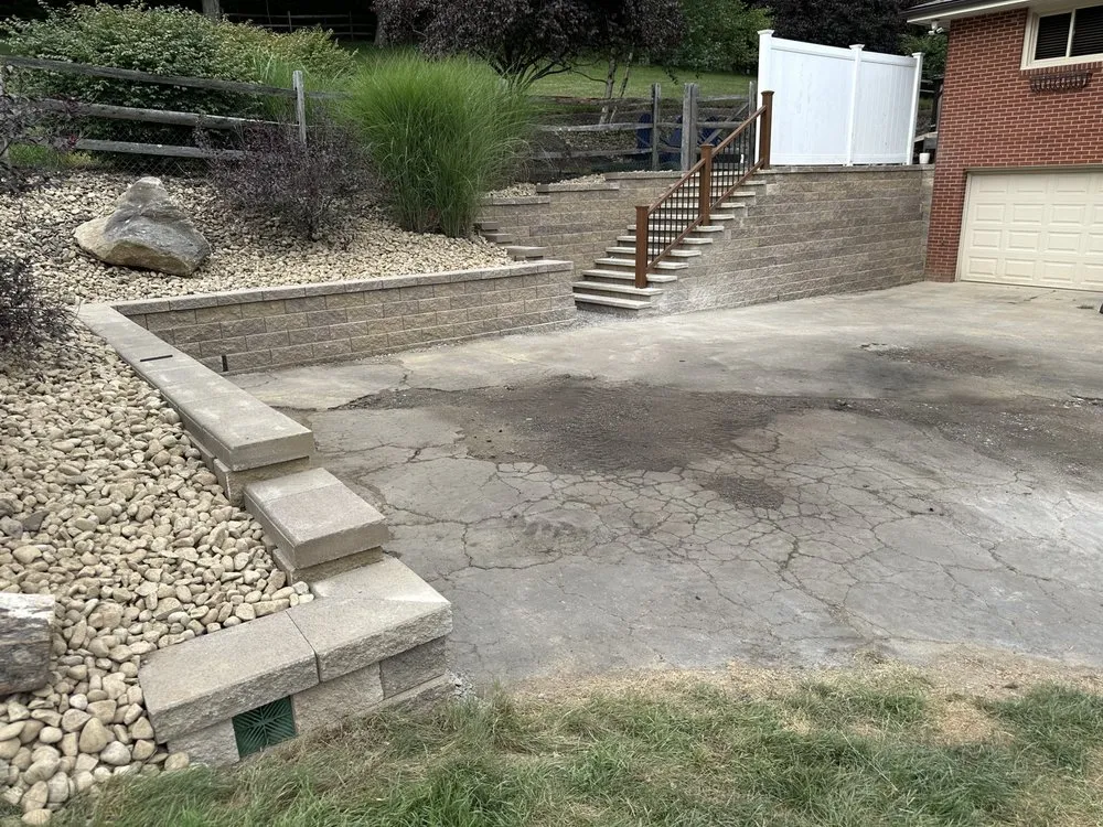 Affordable lawn mowing service in Glenshaw, PA - Stacked Hardscapes and Landscaping