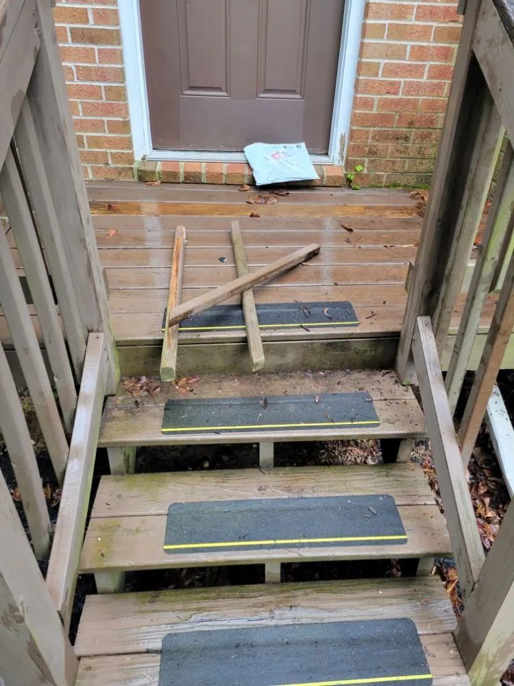 Custom garden landscaping for beautiful yards in Stafford, VA by Stafford Home Projects