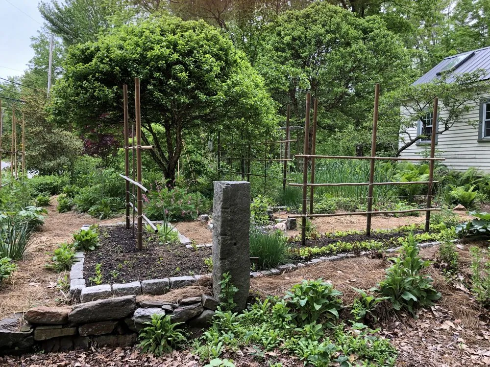 Custom landscape design experts serving Nottingham, NH - Stage Road Gardens