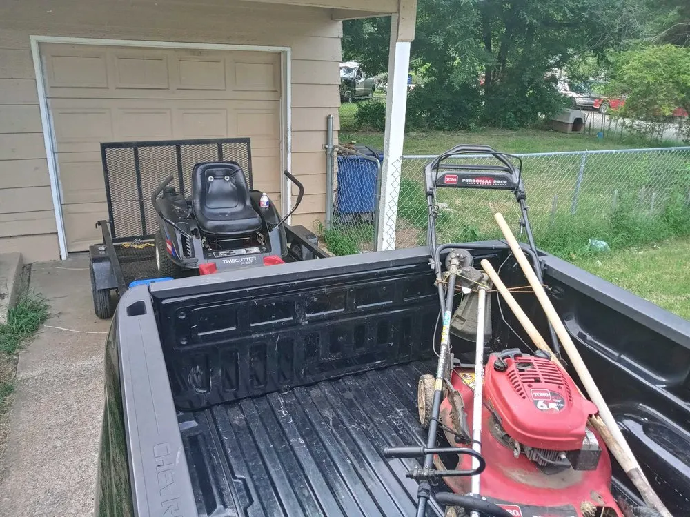 Top-rated yard cleanup service for beautiful yards across Tulsa, OK - Stagg Lawn Care & Removal