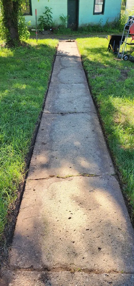 Local outdoor landscaping experts serving Lawton, MI - Staggs Mowing