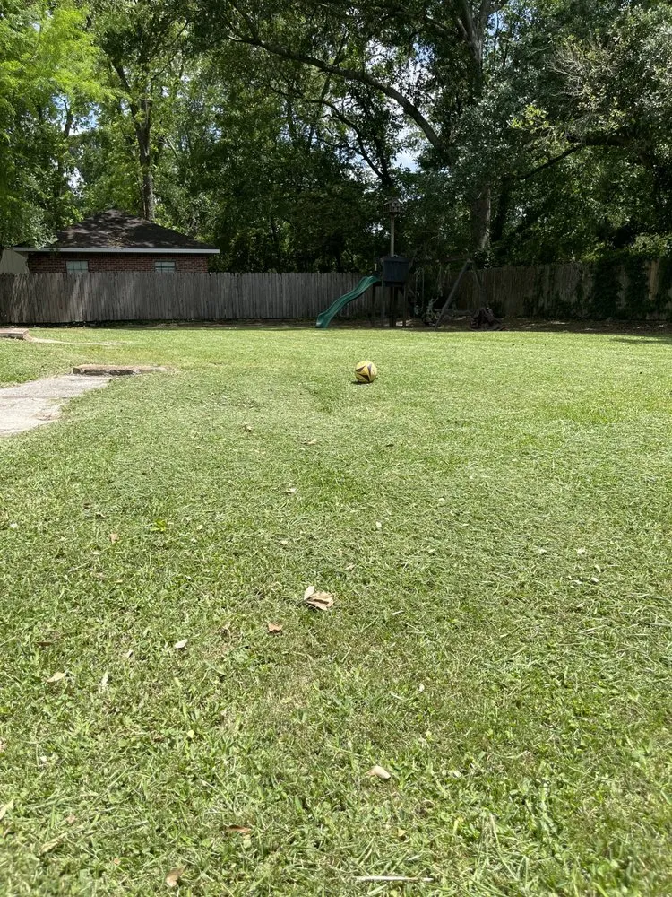 Expert landscape design in Broussard, LA - Stakes Lawncare Service