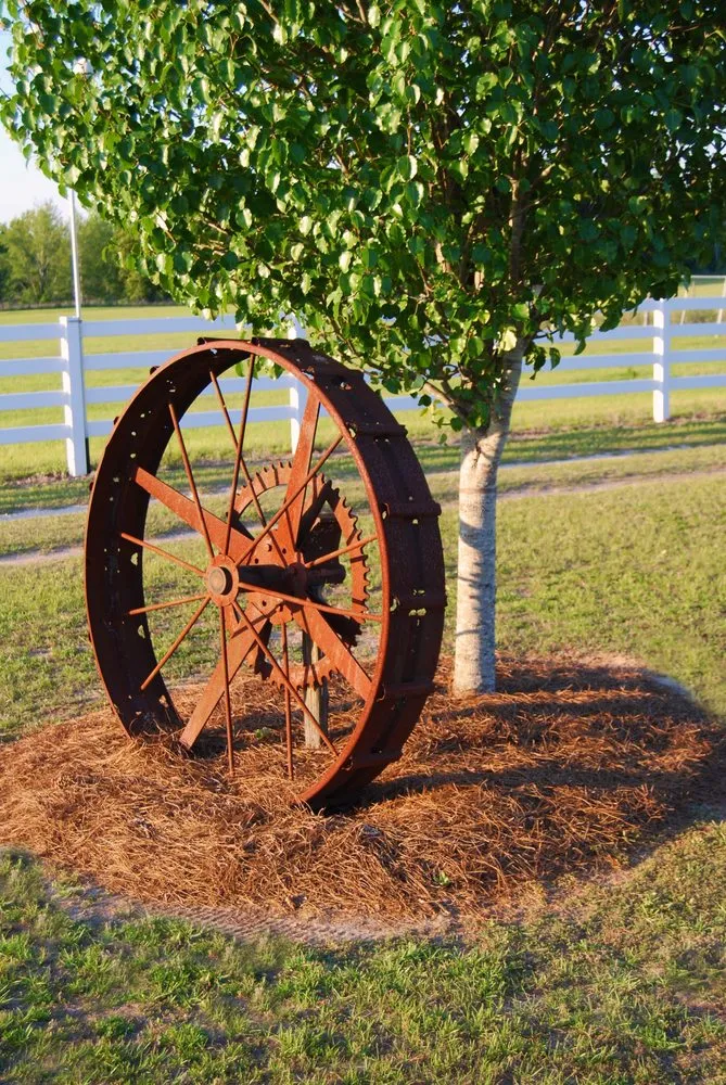 Expert lawn mowing service in Chiefland, FL - Standridge Baled Pinestraw