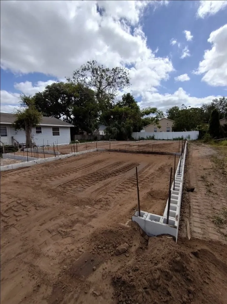 Affordable landscaping services in De Leon Springs, FL by Stanford Land Management