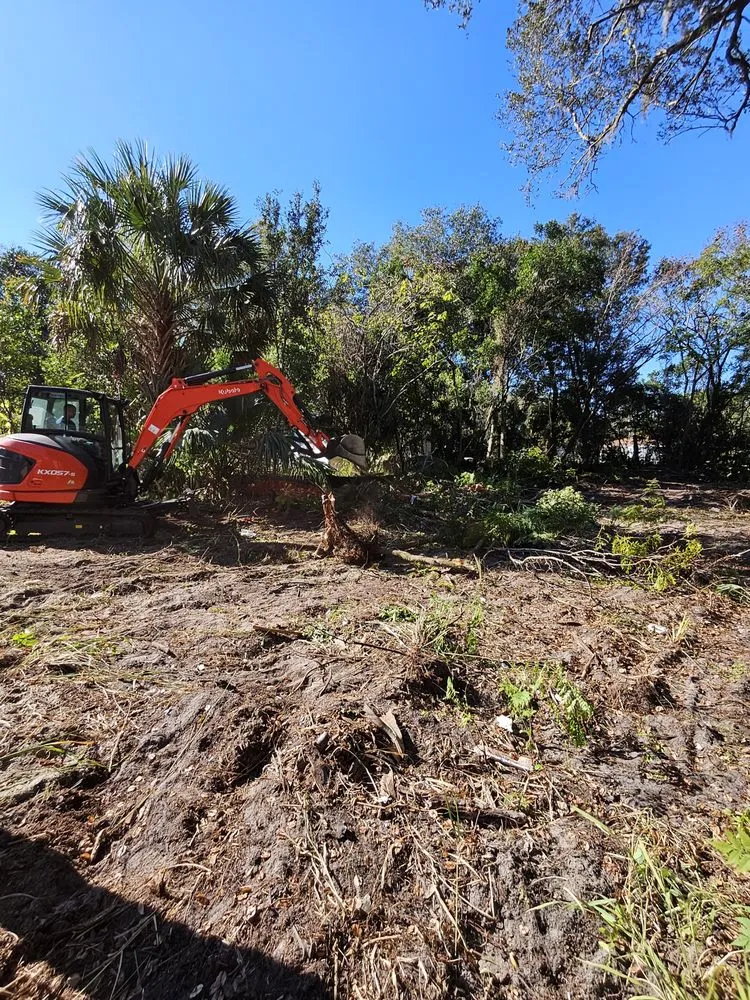 Custom landscape installation in De Leon Springs, FL - Stanford Land Management