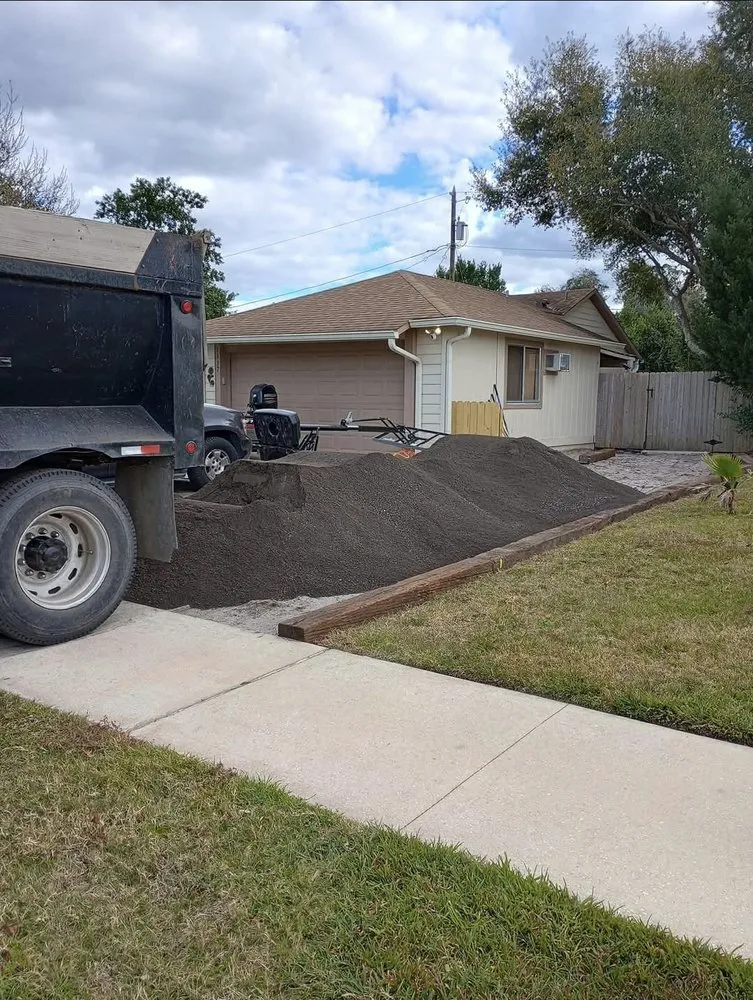 Affordable landscaping services for beautiful yards across De Leon Springs, FL - Stanford Land Management