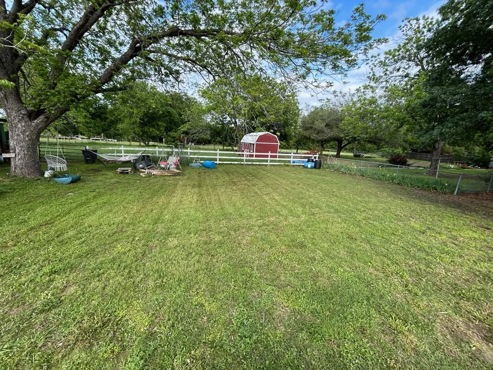 Trusted landscaping services experts serving Robinson, TX - Stanford lawn care service