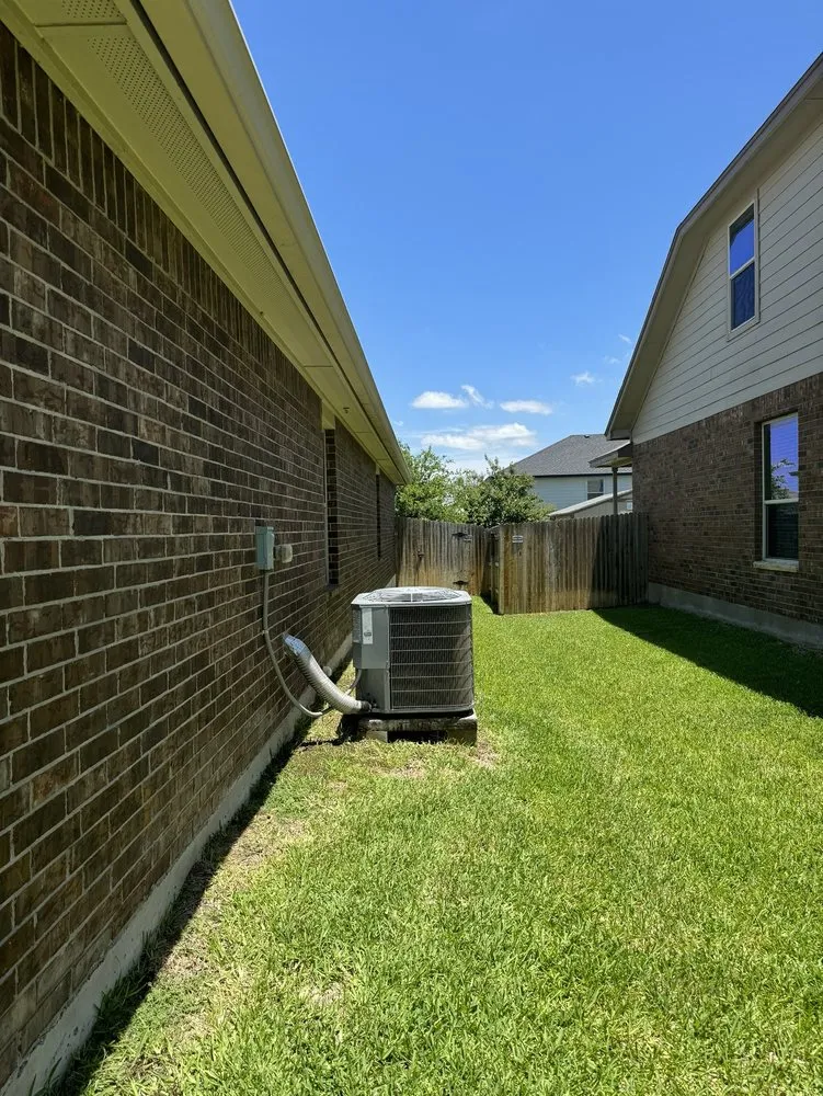 Top-rated yard cleanup service in Robinson, TX - Stanford lawn care service