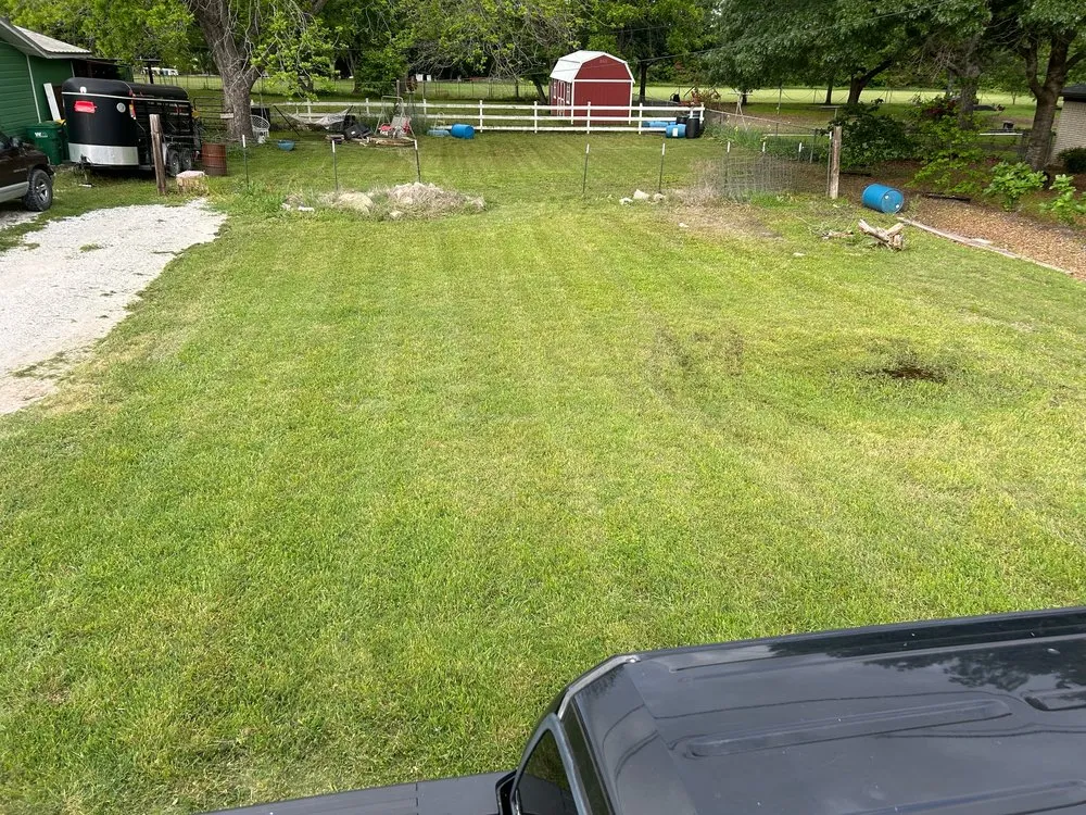 Top-rated landscaping services in Robinson, TX by Stanford lawn care service