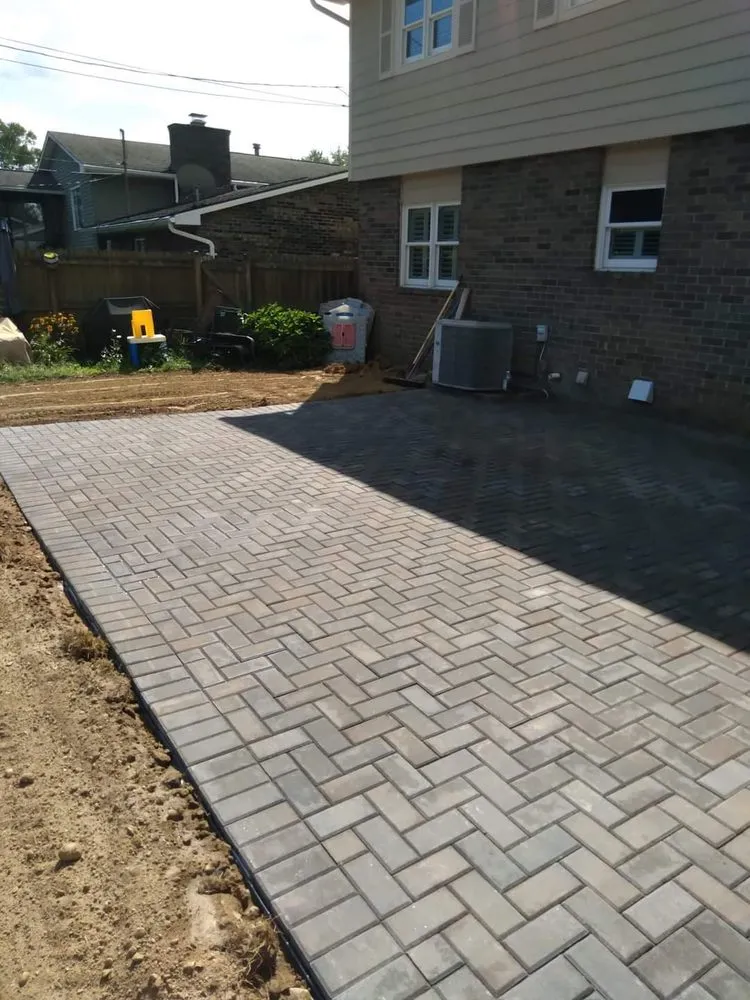 Custom yard maintenance in Parkersburg, WV - Stanley services