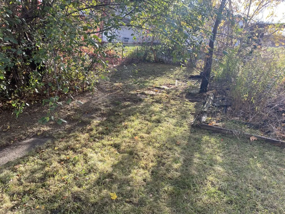 Affordable outdoor landscaping for homes in Dearborn Heights, MI by Stan’s Cuts & More