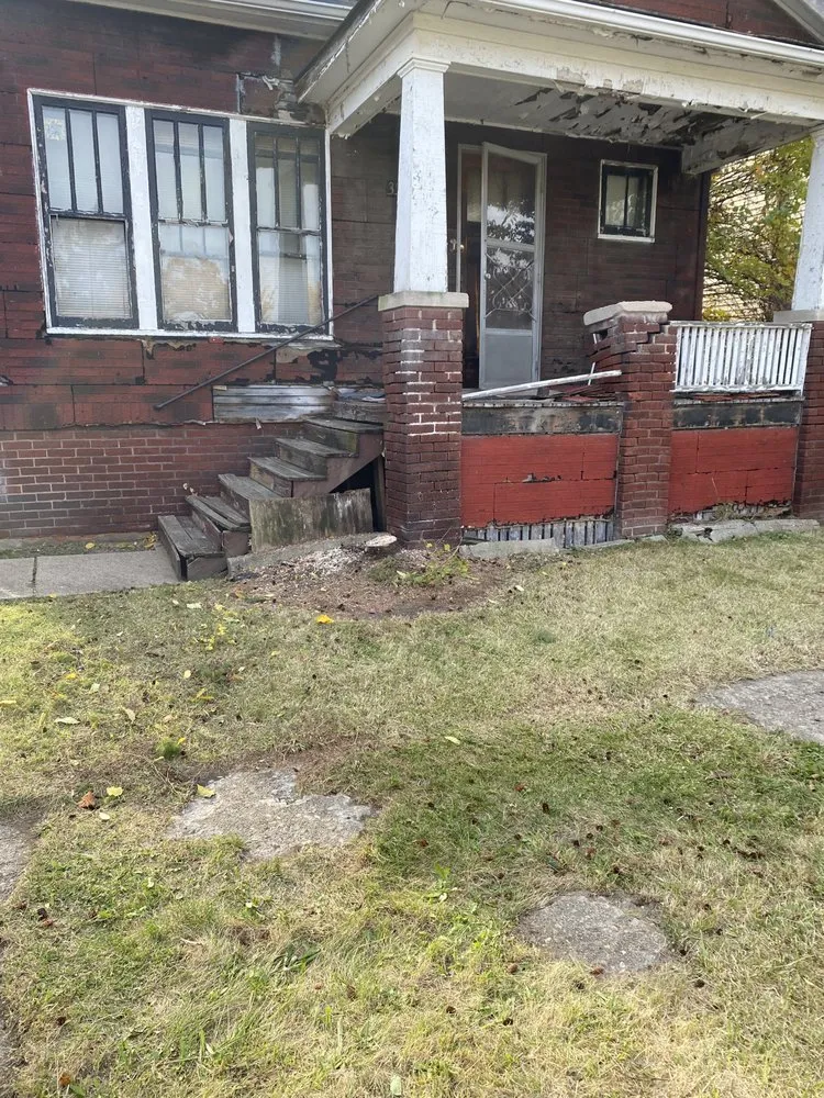 Professional residential landscaping in Dearborn Heights, MI by Stan’s Cuts & More