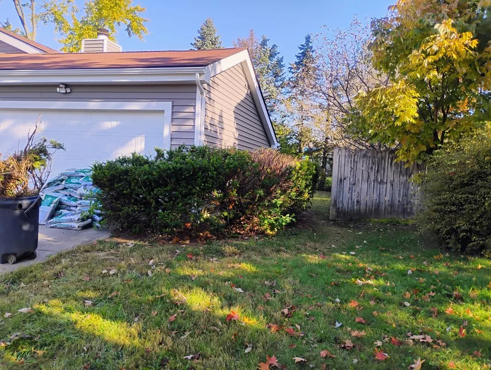 Top-rated lawn care service in Chillicothe, OH - Stan's Landscaping , Snow Removal & More