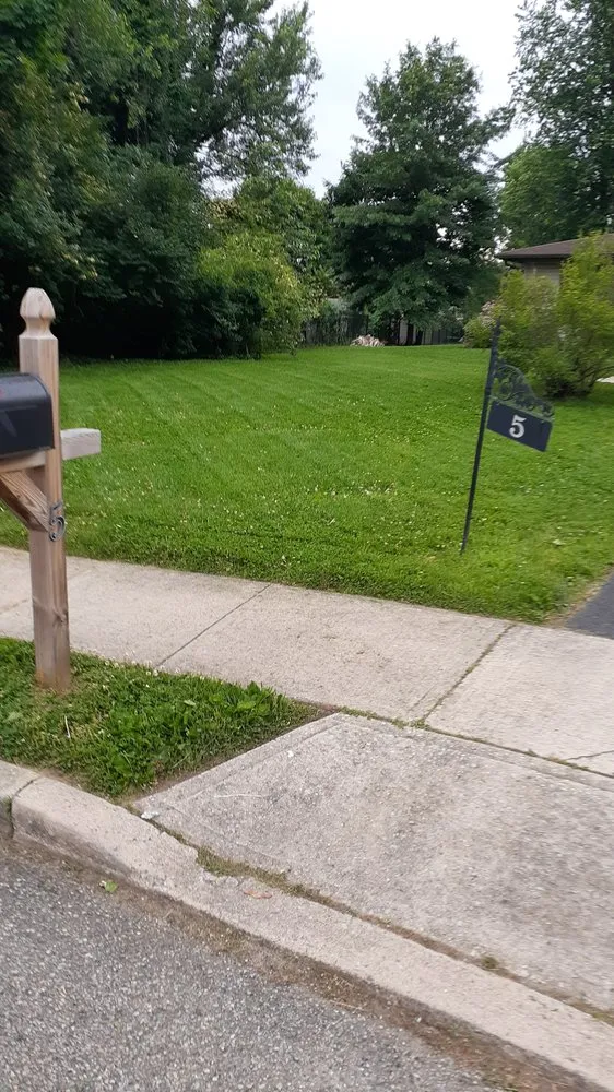 Trusted yard maintenance in Westampton, NJ by Stan's Mowing