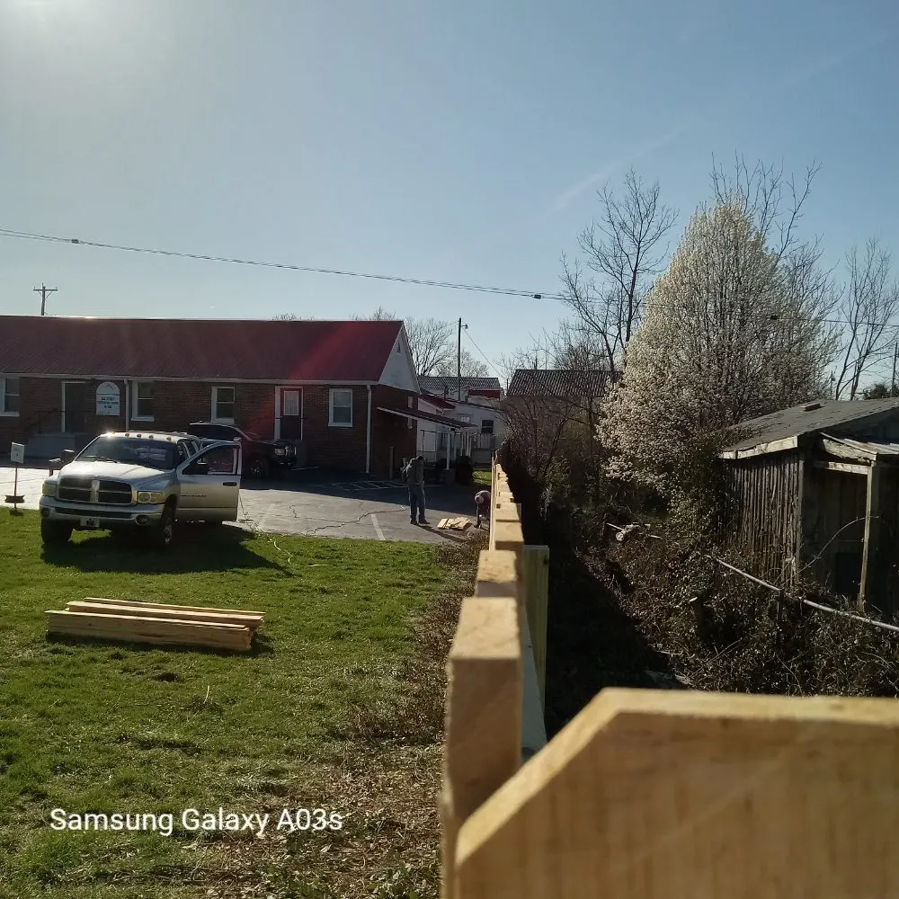 Trusted yard maintenance in Paris, KY - Stapleton Fencing