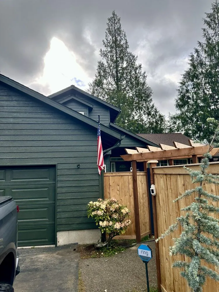 Custom yard maintenance in Bremerton, WA - Star Landscaping