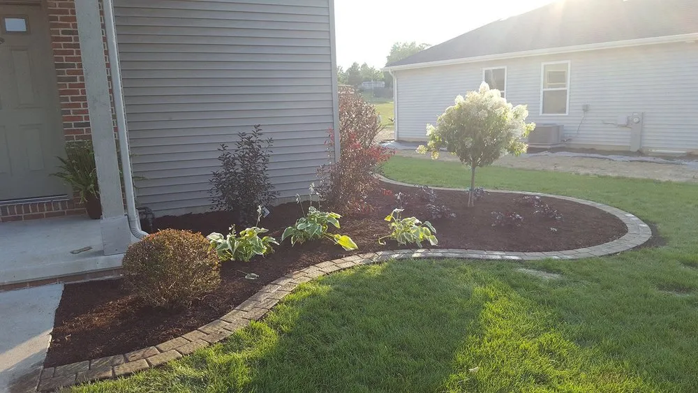 Professional yard maintenance for beautiful yards across Dyer, IN - Star Landscaping